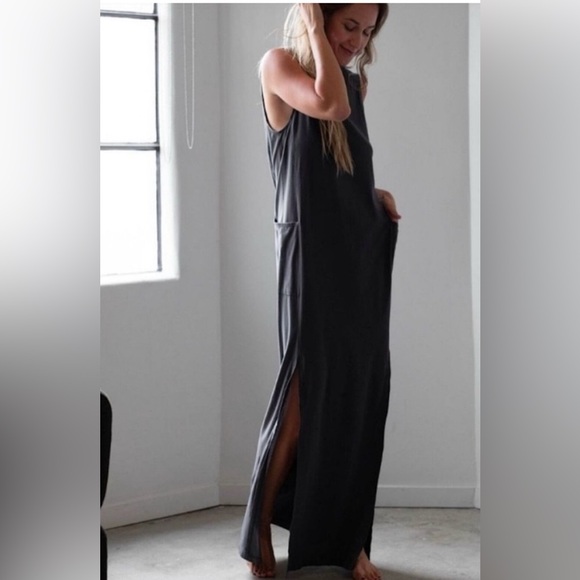 Lunya Cool Paneled Sleeveless Maxi Dress In Gray Slit With Pockets - Picture 1 of 7
